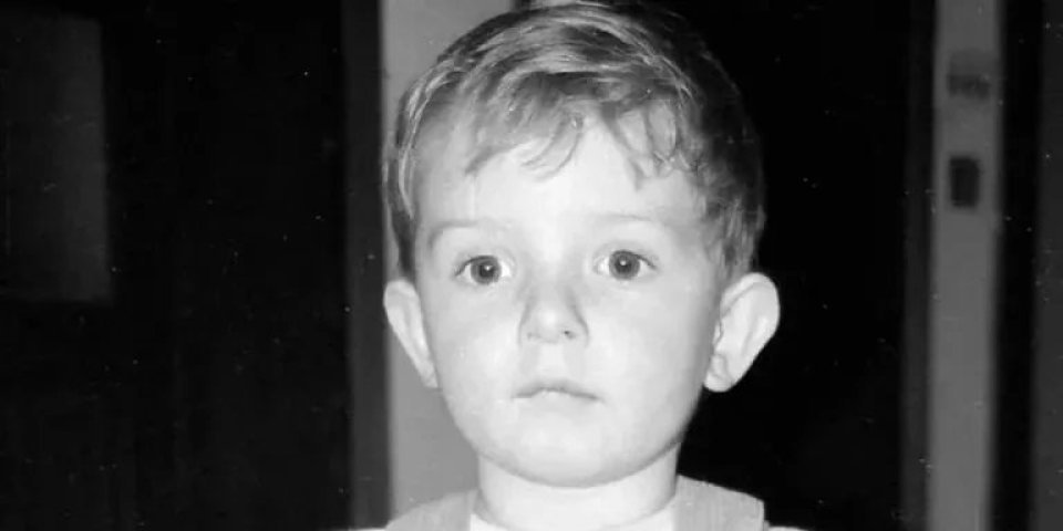 Odneo pobedu u Zvezdama Granda, zovu ga naslednikom Zdravka Čolića: Ko je pevač sa slike?