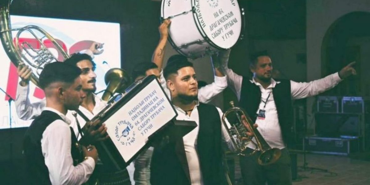 Ovo je najbolji mladi trubač 64. Dragačevskog sabora