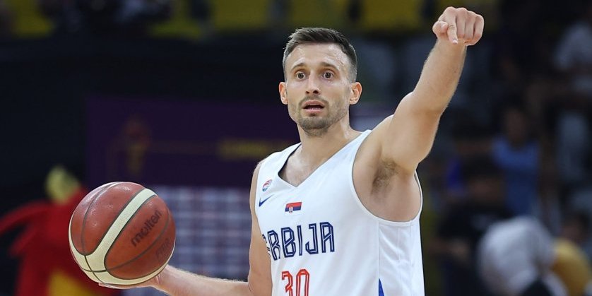 Aleksu će navijači tek sad obožavati - Pogledajte reakciju kada su ga pitali za Srbiju (VIDEO)