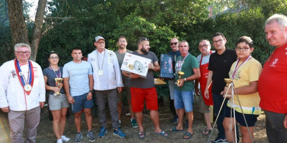 Najbolji recept za riblju čorbu nalazi se u Banatskoj Topoli: Tanja je oduševila žiri