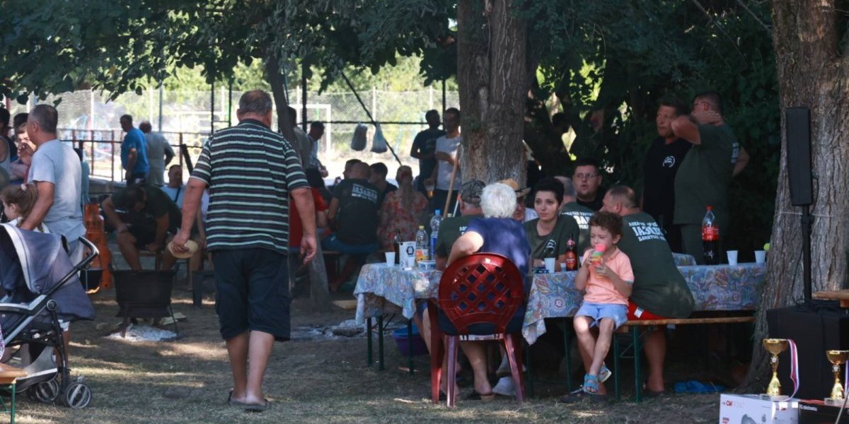 Al' se lepo jelo danas u Banatskoj Topoli 