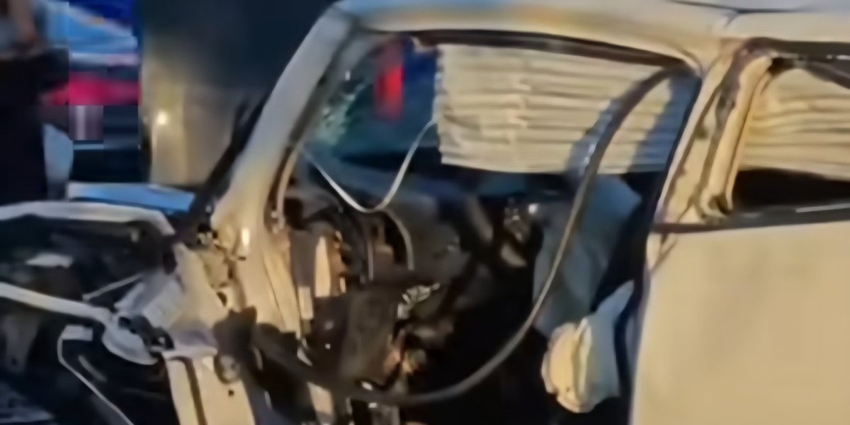 Uništen "sitroen" nakon udarca