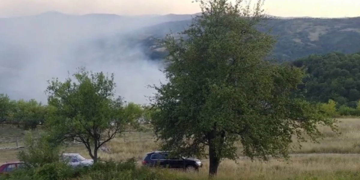 Veliki dim širi se u Crnoj Gori