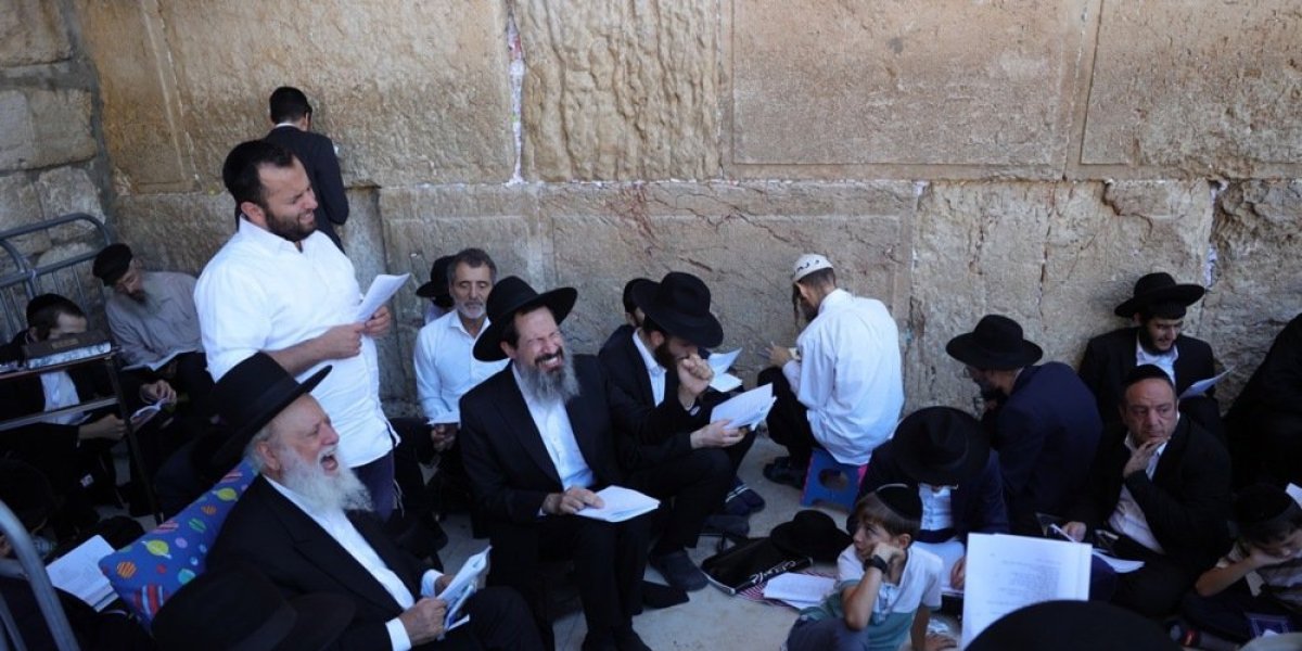 Poruka na Zidu plača napravila haos u Izraelu! (FOTO)