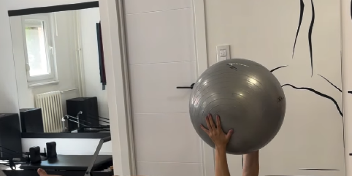 Luna Đogani trenira