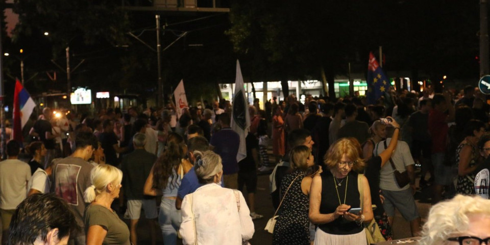 Pukli i na mrežama: Ovo je još jedan dokaz da se blokaderi raspadaju (FOTO)