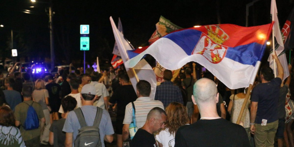 Novo maltretiranje građana: Blokaderi organizovali skup u Bačkoj Palanci, priviđaju im se batinaši u Bačkom Petrovcu