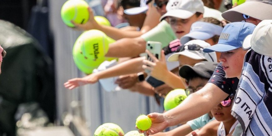Totalni haos -  Izbio požar usred mečeva na Sinsinatiju