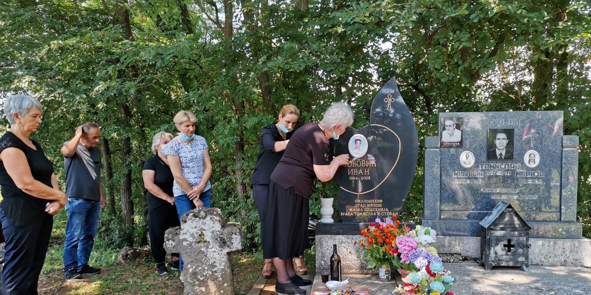 Šiptari pucali na srpsku decu: Kupali se, a onda se začuo rafal, svi i dalje ćute na jauke roditelja