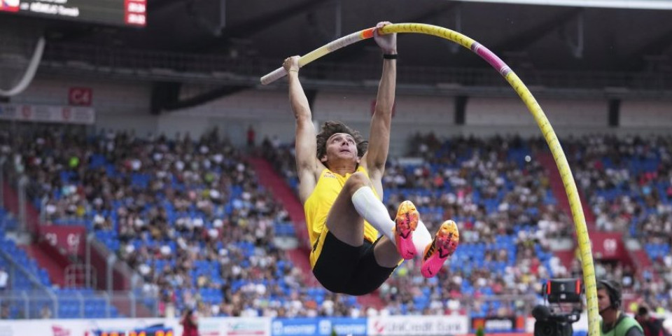 Šveđanin je fenomen: Duplantis ponovo pomerio granicu, 13. put oborio svetski rekord (VIDEO)