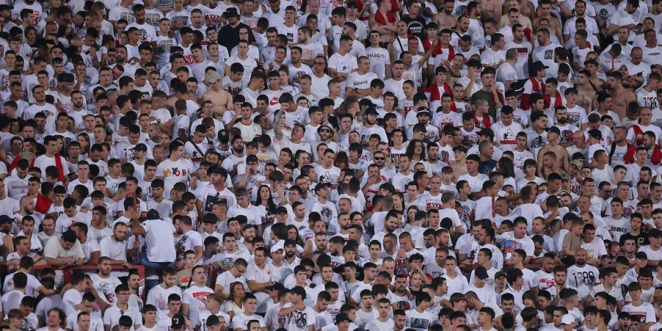 Krcata "Marakana" dočekala Poljake: Spektakularna koreografija "delija" (FOTO)