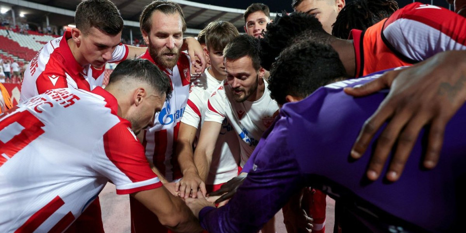 Crveno-bela euforija: "Delije" i Zvezda zajedno proslavile prolaz