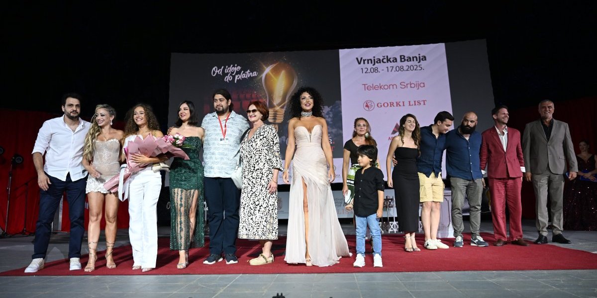 Dodelom nagrade "Zlatno pero Gordana Mihića" i vatrometom otvoren 49. Festival filmskog scenarija u Vrnjačkoj Banji (FOTO/VIDEO)