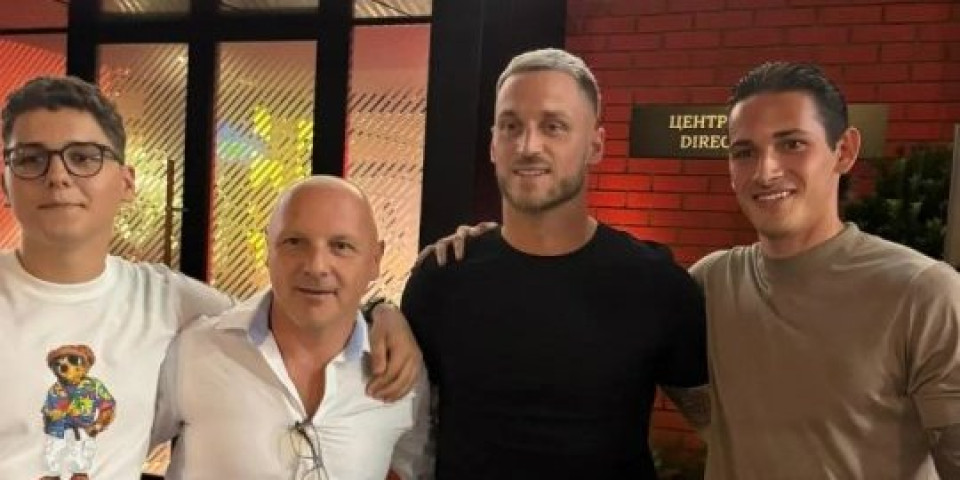 Sin i brat Siniše Mihajlovića bodrili Zvezdu, dočekao ih Marko Arnautović (FOTO)