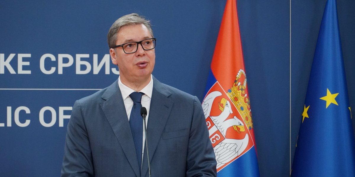 Moćne Vučićeve poruke iz Palate Srbija - Zapušio usta novinaru provokatoru, pa poručio: "Uzeli ste 13 odsto naše zemlje" (VIDEO)
