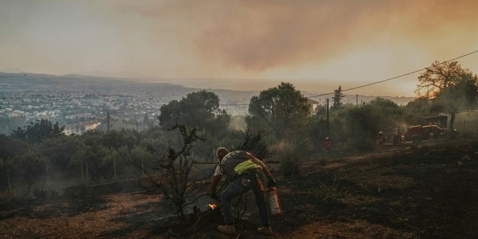 Hitno SMS upozorenje: Požari zahvatili deo Grčke - Ovamo nikako ne idite
