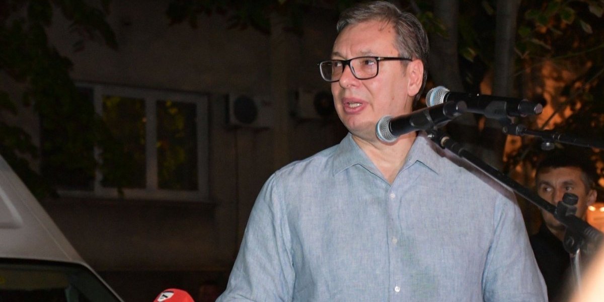 Predsednik Srbije izašao pred građane: "Naći ćemo odgovorne za 16 stradalih i za sva ostala zlodela, biću uz vas dok dišem"!