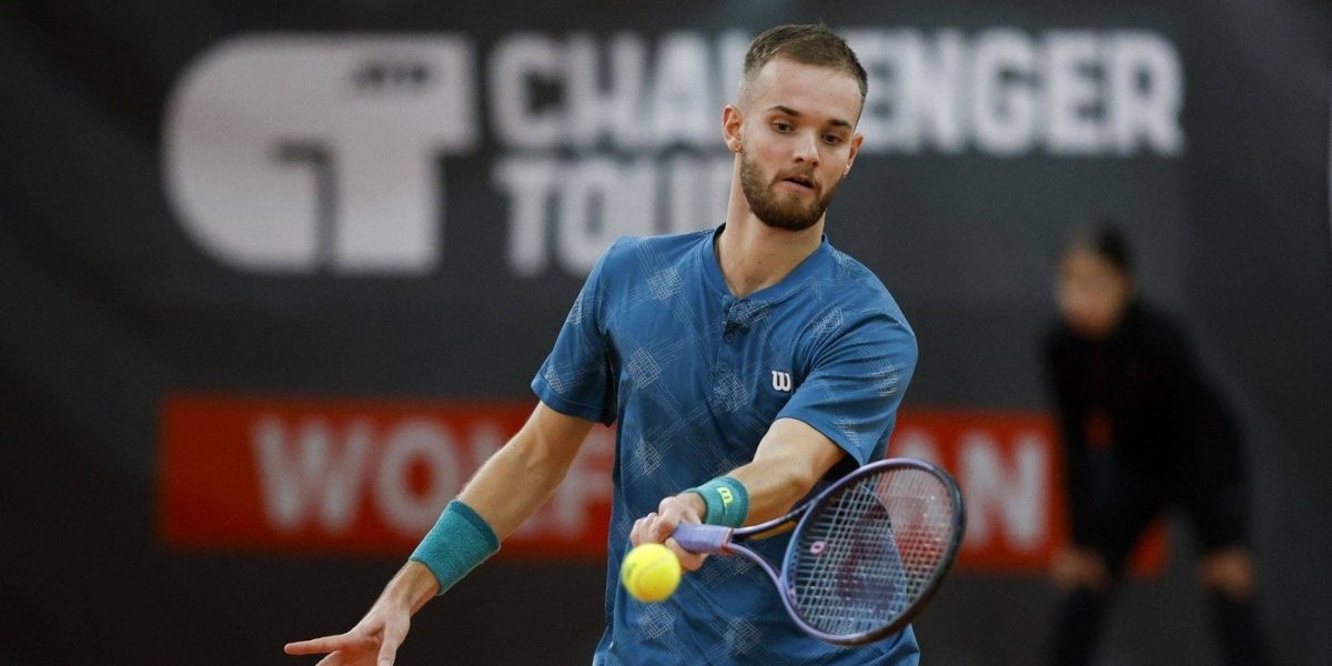 Otišao čovek da se istušira usred meča - Svet bruji o potezu tenisera