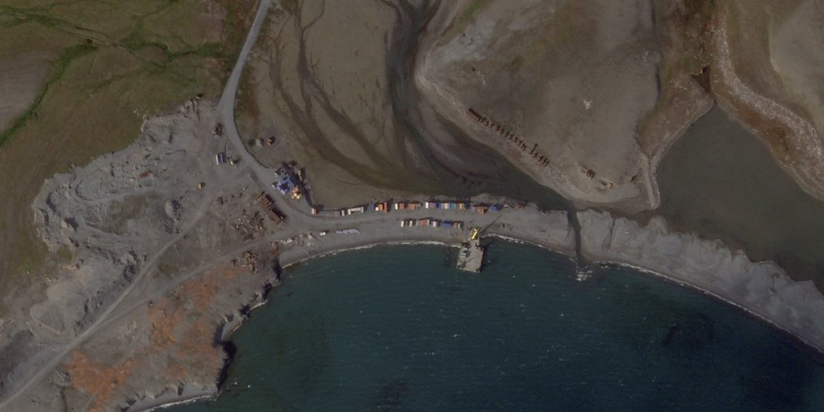 (FOTO) Tajni satelitski snimci otkrili jeziv plan Putina: Baca najgore moguće oružje tik pred sastanak sa Trampom?!