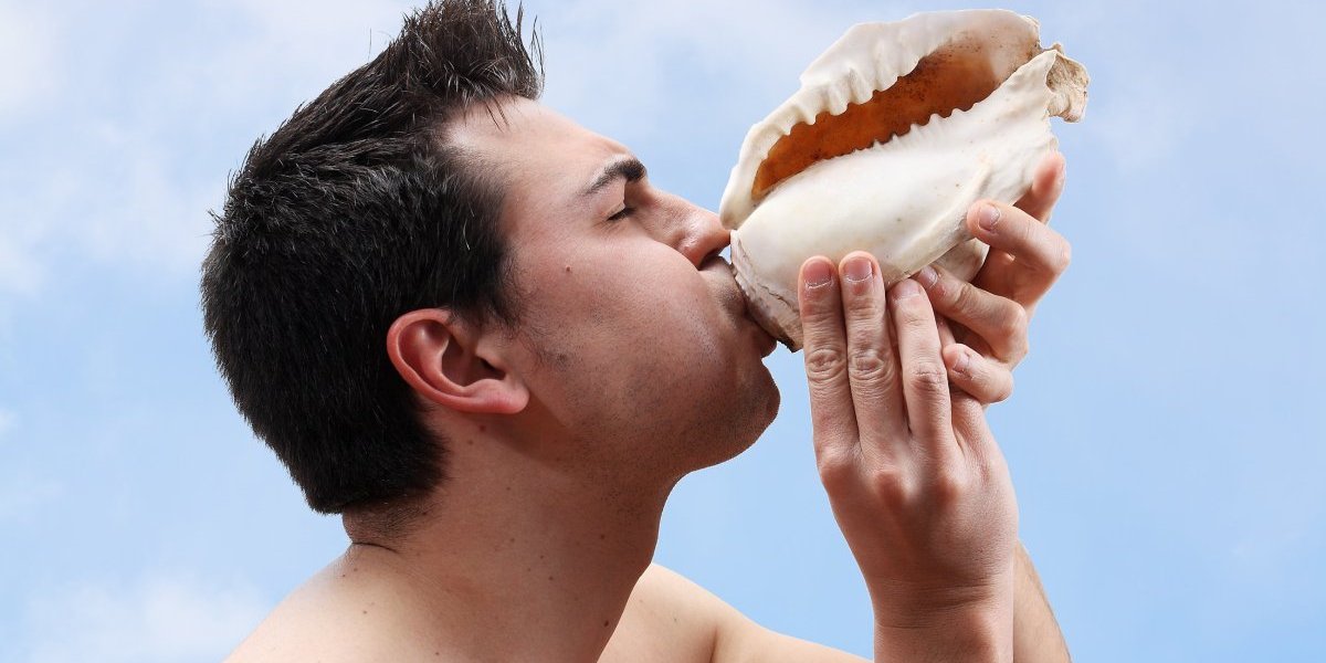 Neverovatno otkriće: Duvanje u školjku otklanja veliki zdravstveni problem