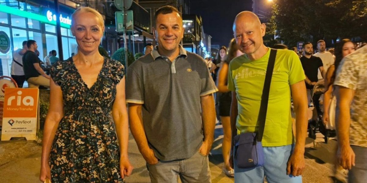 Novi Pazar pokazao veliko srce! Ovako je Stojanovićima, putnicima u nevolji otvorio dušu (FOTO)