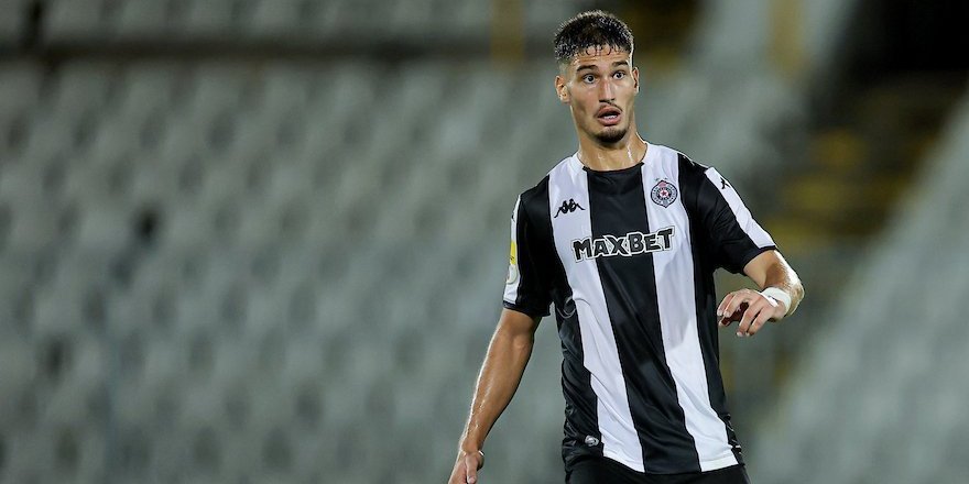 Košmarnih pet minuta za Partizan: Nakon gola crno-beli ostali desetoricom (VIDEO)