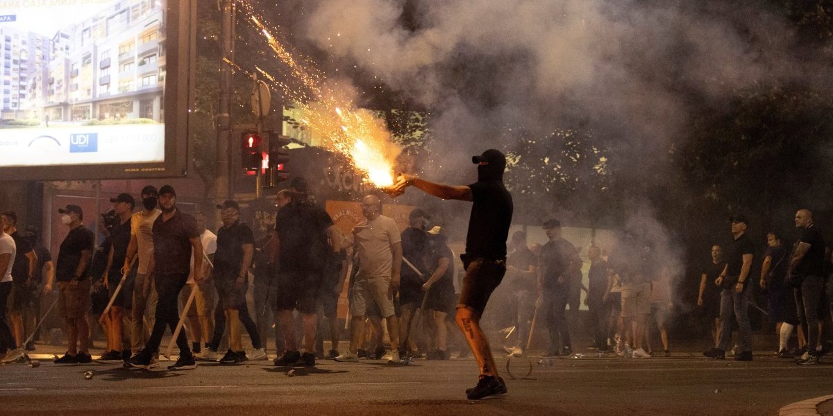 Sada je sve jasno - blokaderi teroristi nominovani za nagradu koju je ranije dobio politički vođa OVK i ideolog zločinca Aljbina Kurtija!