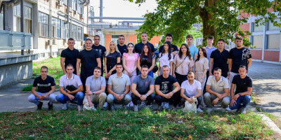 U Rafineriji nafte Pančevo i HIP Petrohemiji počela je četvrta sezona prakse za operatere. U pitanju je šestomesečni plaćeni program za mlade u kojem će u ovoj sezoni učestvovati 25 polaznika.