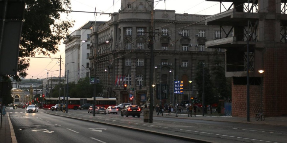 Šta to blokaderi rade u centru Beograda?! Ljudi, pogledajte ovu šaku jada - A tek šta obeležavaju... (FOTO)