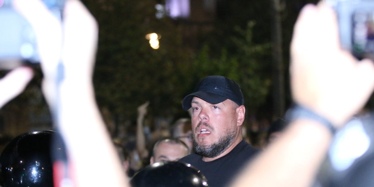 Štimcu se pobrkali lončići: Za njega je 4.000 ljudi - 95 odsto Srbije, blam nad blamovima (VIDEO)