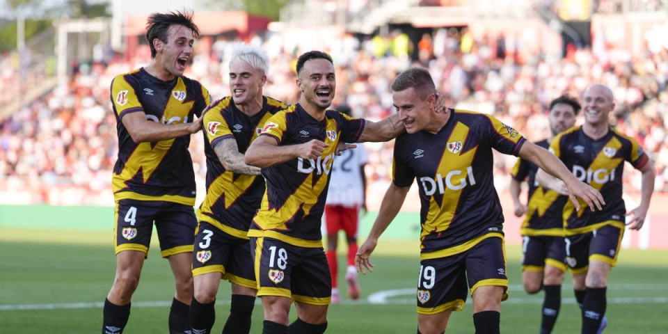 Đirona pala pred naletom "pčelica" -  Brutalna lekcija na startu La Lige