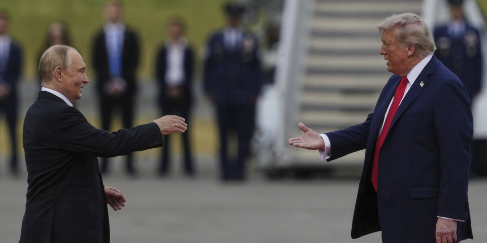 Svet u neizvesnosti: Da li je sadržina "non pejpera" koji je Putin poslao Trampu razlog odlaganja samita dva lidera?