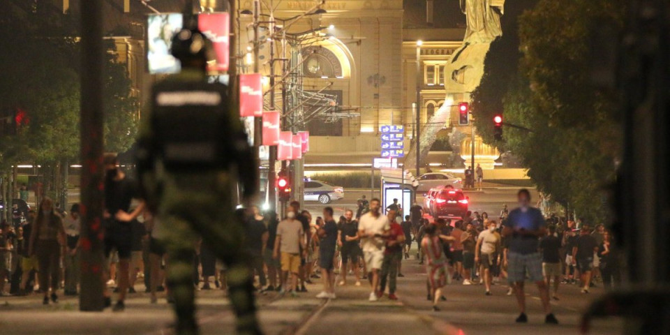 Sudijske "igre bez granica": Svi privedeni teroristi koji su palili državu u petak pušteni na slobodu!?