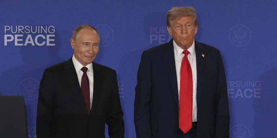 Putin i Tramp zatresli Ameriku! Posle istorijskog sastanka – Putinov avion poleteo iz Amerike!