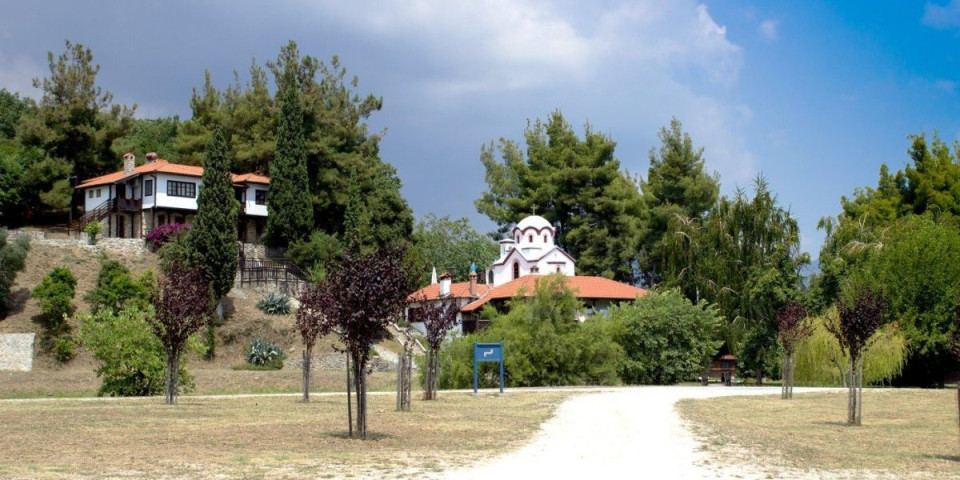 Ovo se ne pamti na Hilandaru: Pogledajte šta su uradili srednjoškolci iz Požege (FOTO/VIDEO)