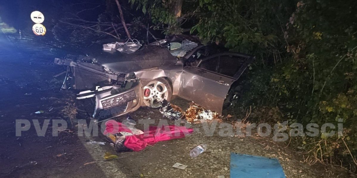 Poginula tinejdžerka: Jezive fotografije sa mesta nesreće