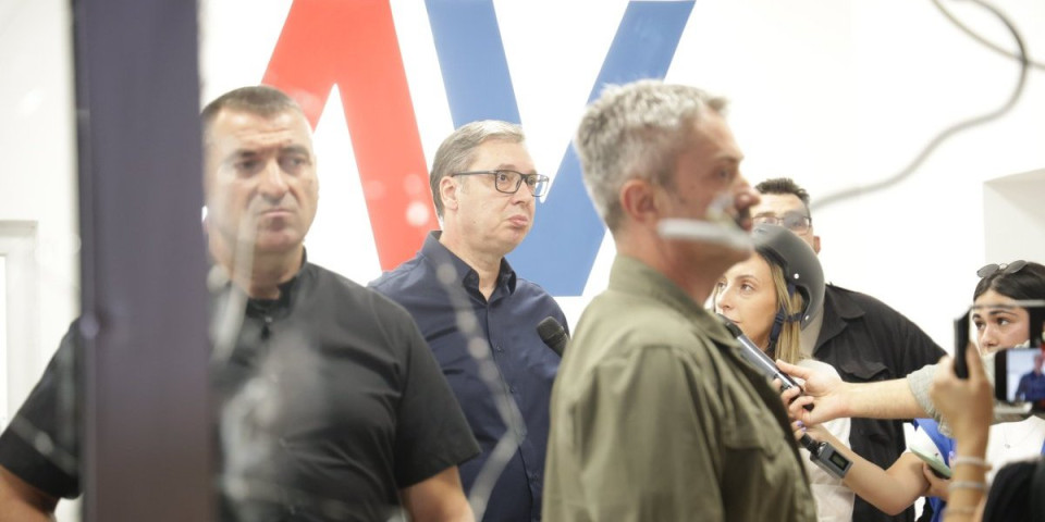 Omiljeni tviteraš Tepićke, Kandićke i Stefanovića pozvao na ubistvo Vučića i svetskih lidera!