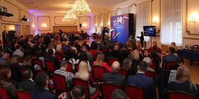 Udruženje sudija i tužilaca Srbije (UST) oglasilo se povodom napada na pravosuđe, izrazivši duboku uznemirenost zbog toga.