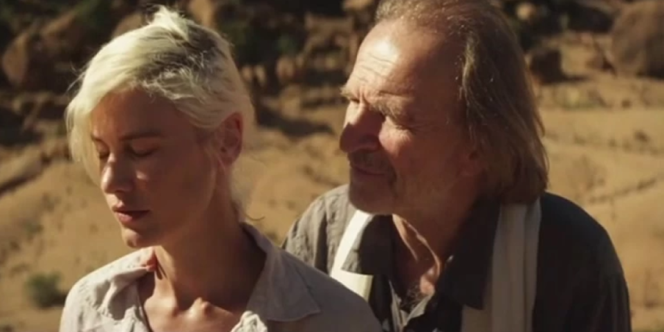 Svetozar Cvetković u seks akciji sa 21 godinom mlađom koleginicom: Sve oči uprte u njeno međunožje (FOTO)