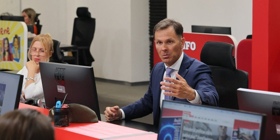 "Blokaderi su nam uništili sistem vrednosti, ljudi žive u strahu, za to su upumpani milioni evra": Siniša Mali gost Informer TV