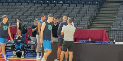 Luka Dončić u Areni: Kročio na parket, uzeo loptu i... As Lejkersa spreman za Jokića i "orlove" (VIDEO)