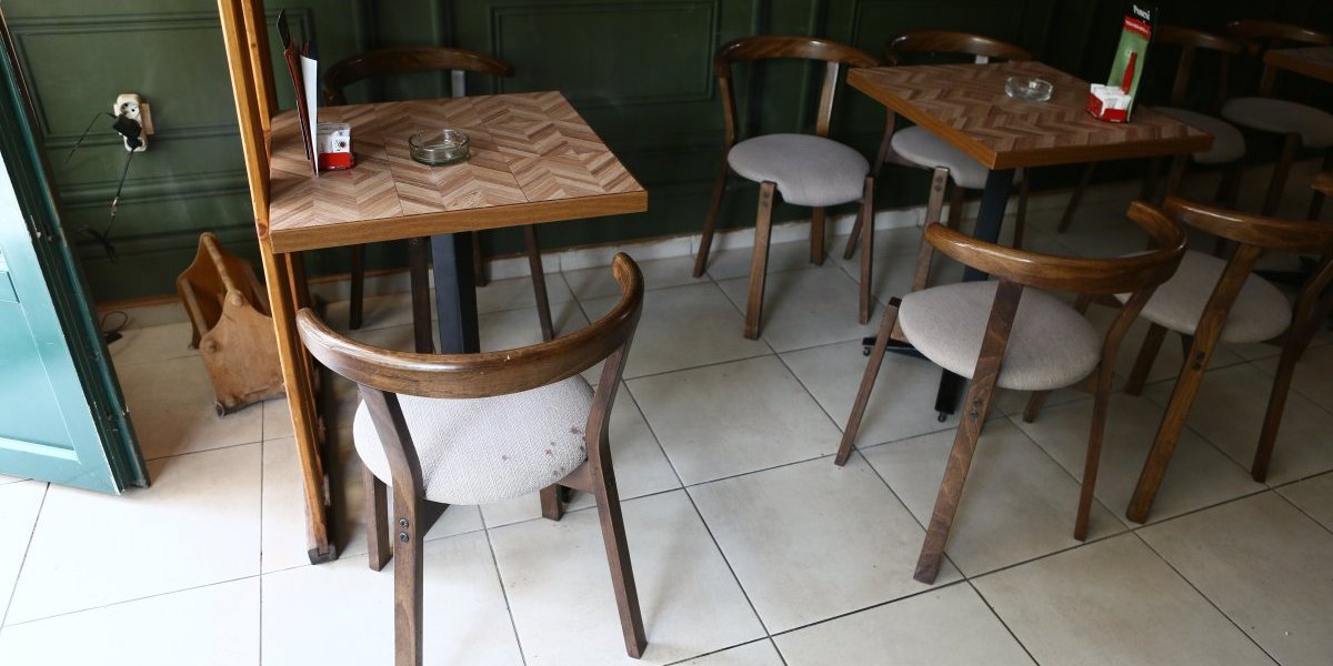 Lokal u kojem su ljudi pomogli povređenom policajcu