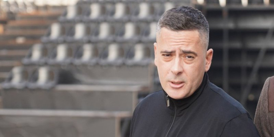 Sin mu je bio žrtva nasilja: Joksimović jednim potezom stao je na put nasilnicima, oni u trku napustili Beograd