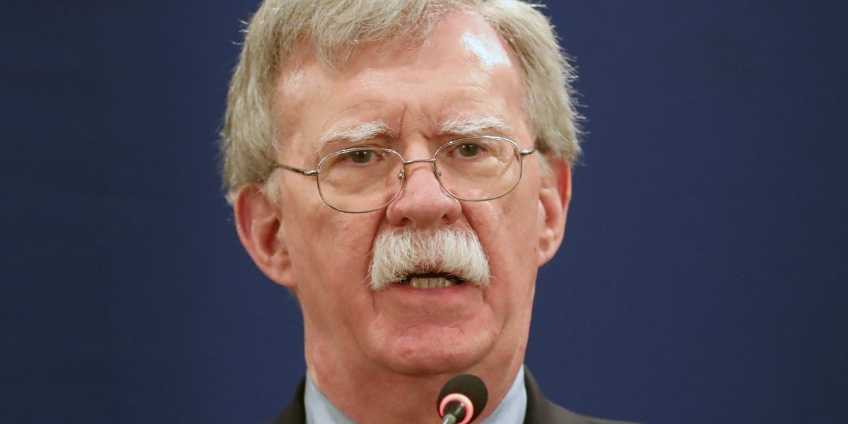 Drama u Vašingtonu: FBI upao u kuću Džona Boltona!