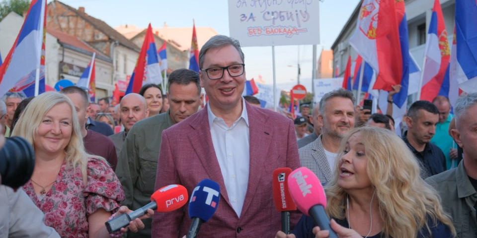 "Drage žene...": Predsednik Vučić lepom porukom čestitao 8. mart