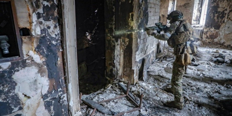 Šta je ovo, ljudi?! Kakvog su vojnika Rusi našli na frontu: Zabezeknuti od šoka, nećete verovati šta je radio...