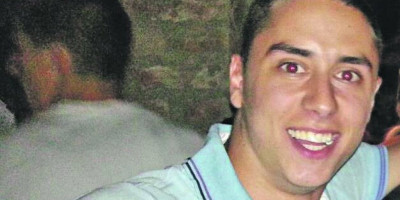 Strahinja Ičelić (28) ubijen je na današnji dan pre 9 godina na terasi svog stana u prizemlju zgrade u Čačku, samo dve nedelje nakon što je izašao iz zatvora.