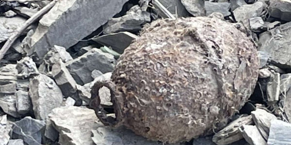 Pronađene bombe kod Majdanpeka: Kažu da ih ima po brdima (FOTO)