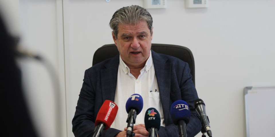 UDARNO! Otkaz doktorki i medicinskim tehničarima jer su odbili da pomognu pristalicama SNS (FOTO)