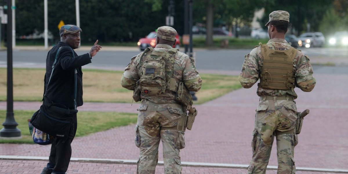 Počelo je! Naoružani izašli na ulice, ovo je Trampov preokret! (FOTO/VIDEO)